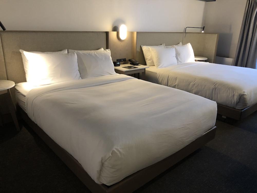 Hotel Doubletree By Hilton St. John'S Harbourview Exteriér fotografie