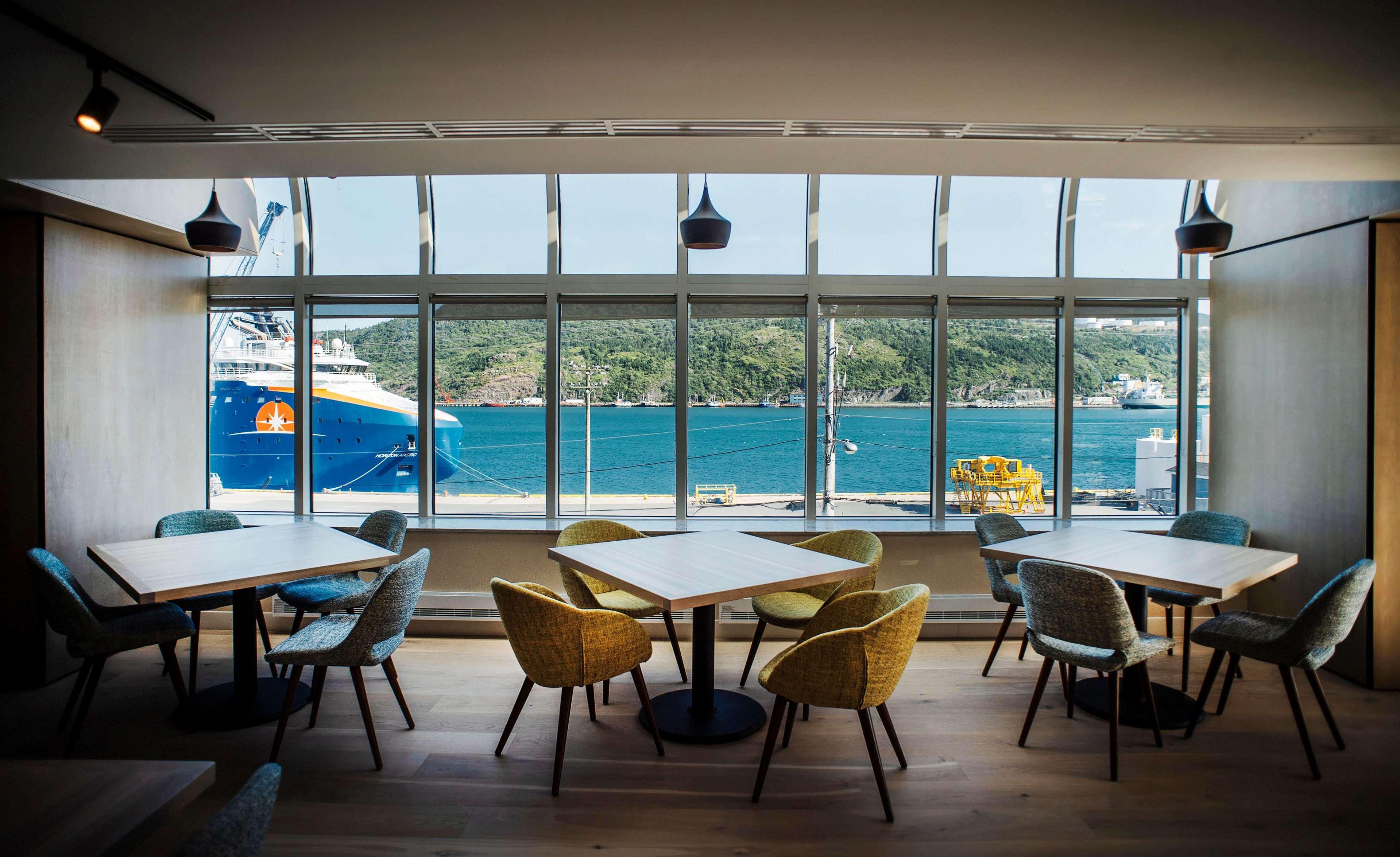 Hotel Doubletree By Hilton St. John'S Harbourview Exteriér fotografie