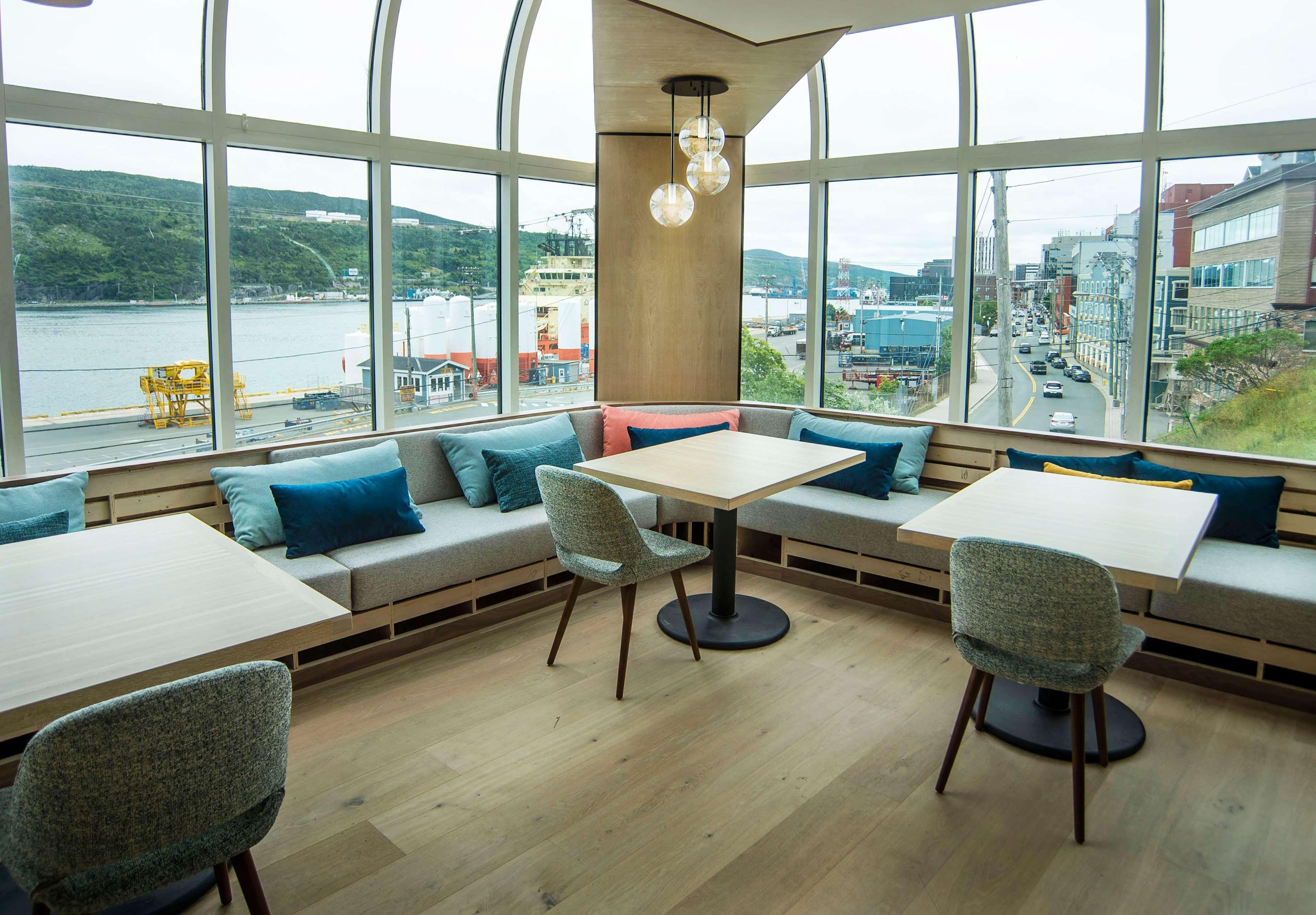 Hotel Doubletree By Hilton St. John'S Harbourview Exteriér fotografie