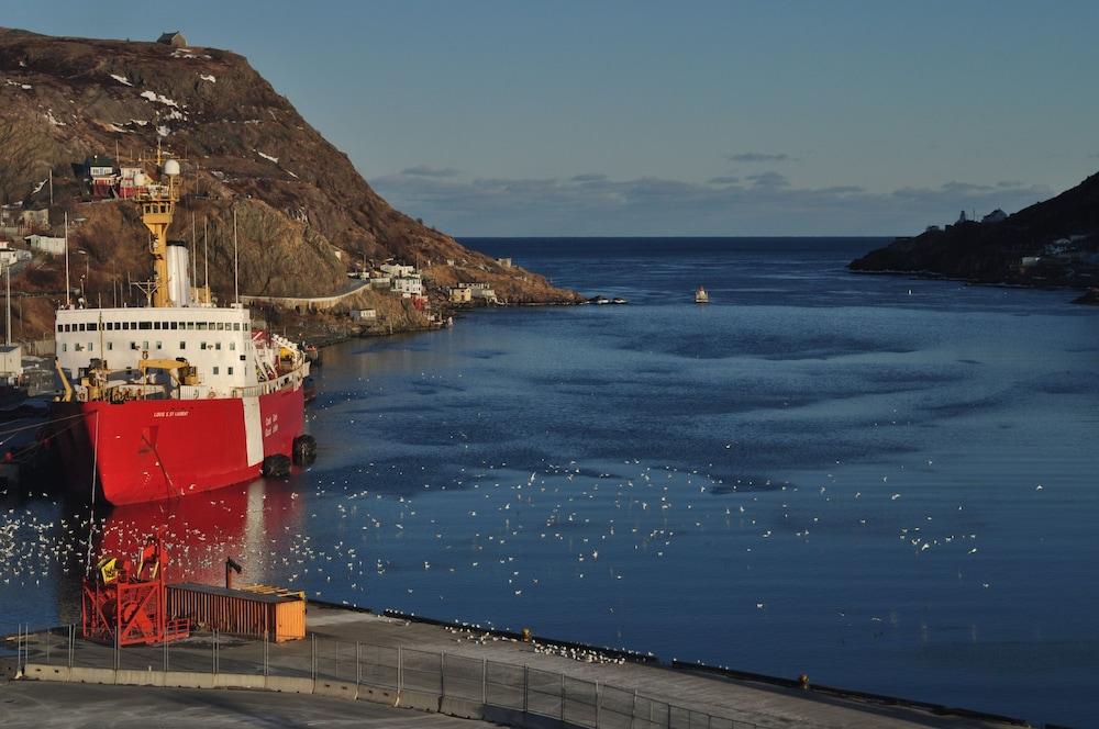 Hotel Doubletree By Hilton St. John'S Harbourview Exteriér fotografie