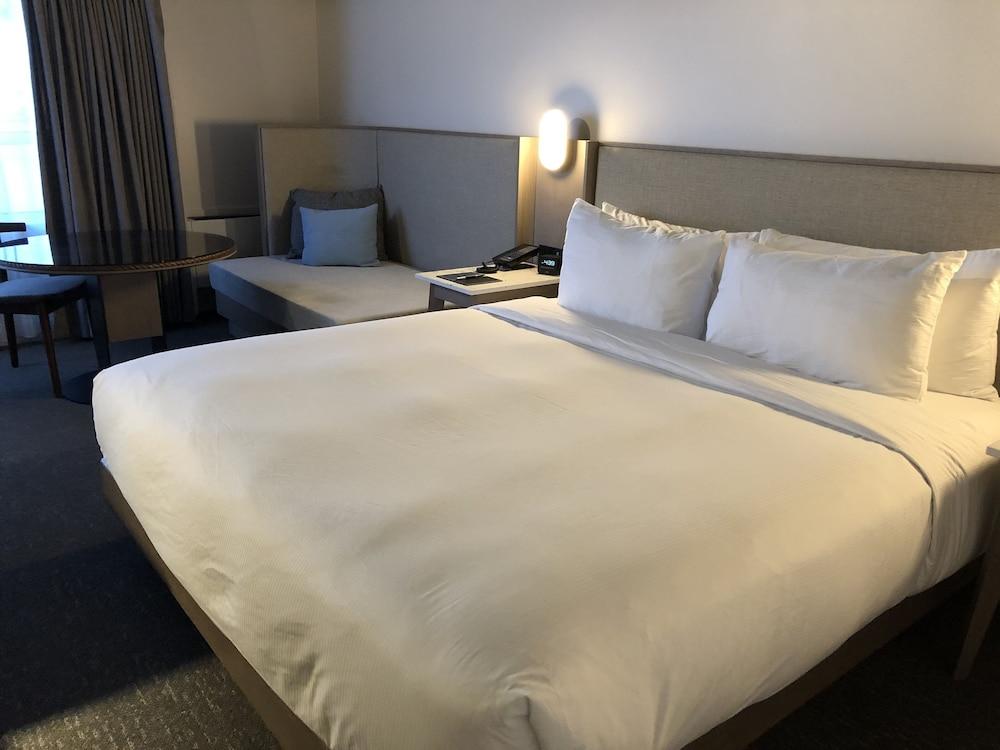 Hotel Doubletree By Hilton St. John'S Harbourview Exteriér fotografie
